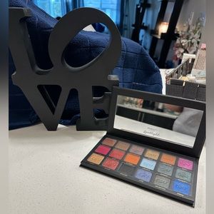 OPV Beauty London Spotlight Shadow Palette